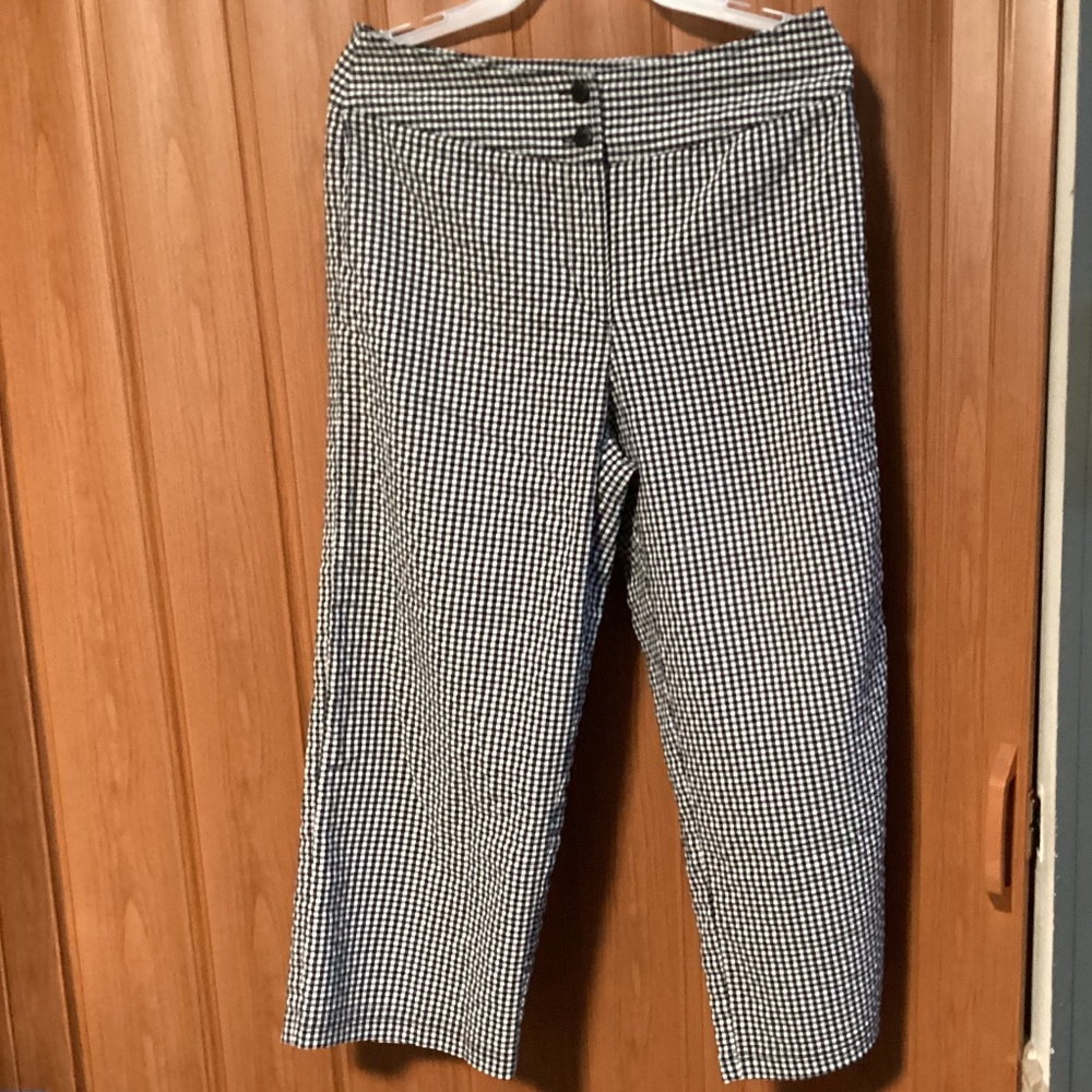 Chico’s Gingham Checkered Black/White Plaid Cropped Leg Pants Size 1